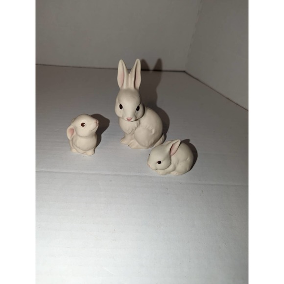 3 Vintage Home Interiors White Matte Porcelain Mom Baby Rabbits Bunnies Mexico - Picture 1 of 10